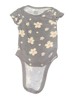 ⭐️ 4 for $16 Bundle | Gerber Onesie | Newborn